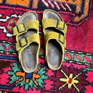 Arizona oiled leather in ochre, Size 39 narrow softbed, like new